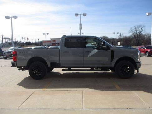 New 2026 Ford F250 Lariat w/ Black Appearance Package image 11