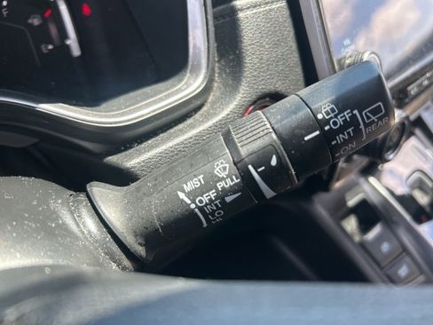 Used 2018 Honda CR-V EX image 9