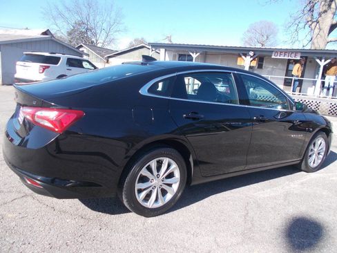 Used 2020 Chevrolet Malibu LT image 3