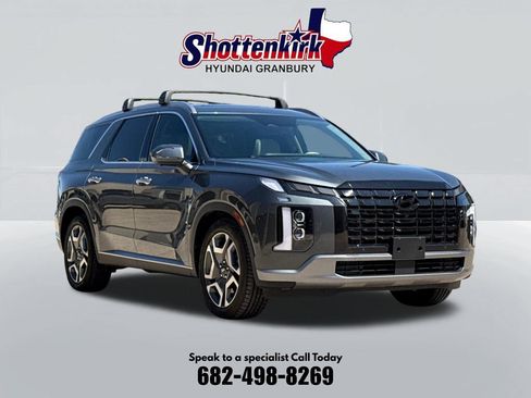Used 2023 Hyundai Palisade Limited AWD/4WD image 3