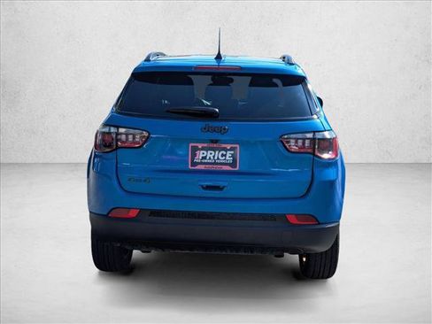 Used 2025 Jeep Compass Latitude w/ Altitude Special Edition AWD/4WD image 7