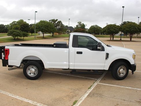 Used 2019 Ford F250 XL w/ Power Equipment Group RWD image 6