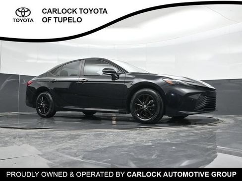 Used 2025 Toyota Camry LE w/ Convenience Package FWD image 32