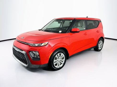 Used 2021 Kia Soul LX FWD image 3