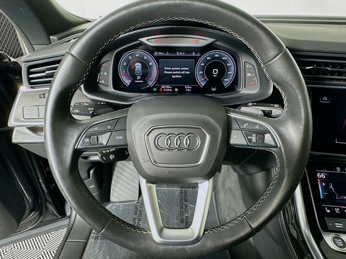 Used 2022 Audi Q8 Premium Plus w/ Premium Plus Package image 19