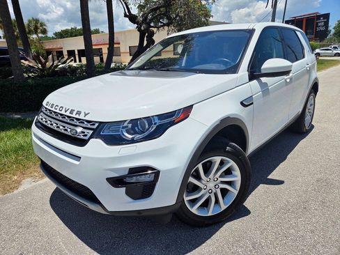 Used 2017 Land Rover Discovery Sport HSE AWD/4WD image 3