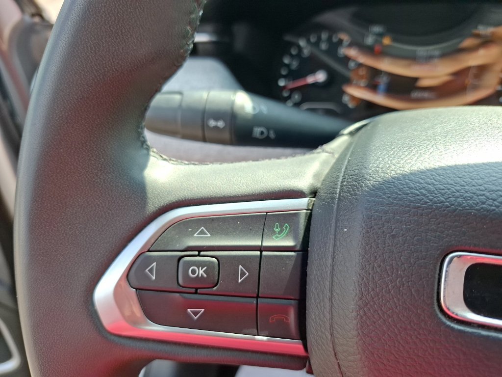 Used 2024 Jeep Compass Latitude AWD/4WD image 18