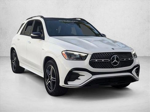 Used 2025 Mercedes-Benz GLE 450e 4MATIC image 3