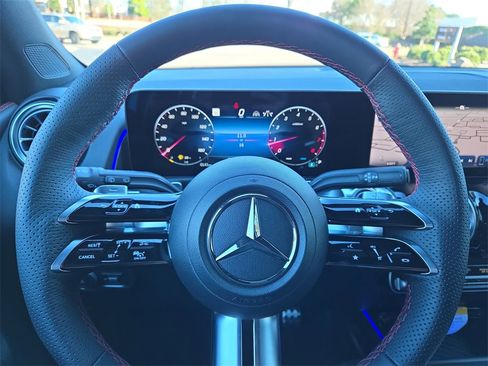 New 2026 Mercedes-Benz GLB 250 4MATIC image 20