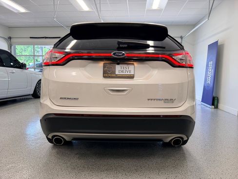 Used 2017 Ford Edge Titanium w/ Equipment Group 301A FWD image 7