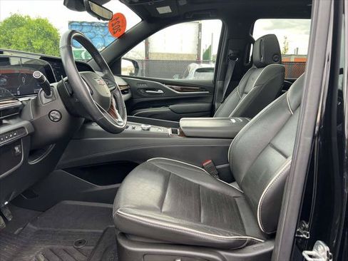 Used 2021 Cadillac Escalade Premium Luxury AWD/4WD image 20