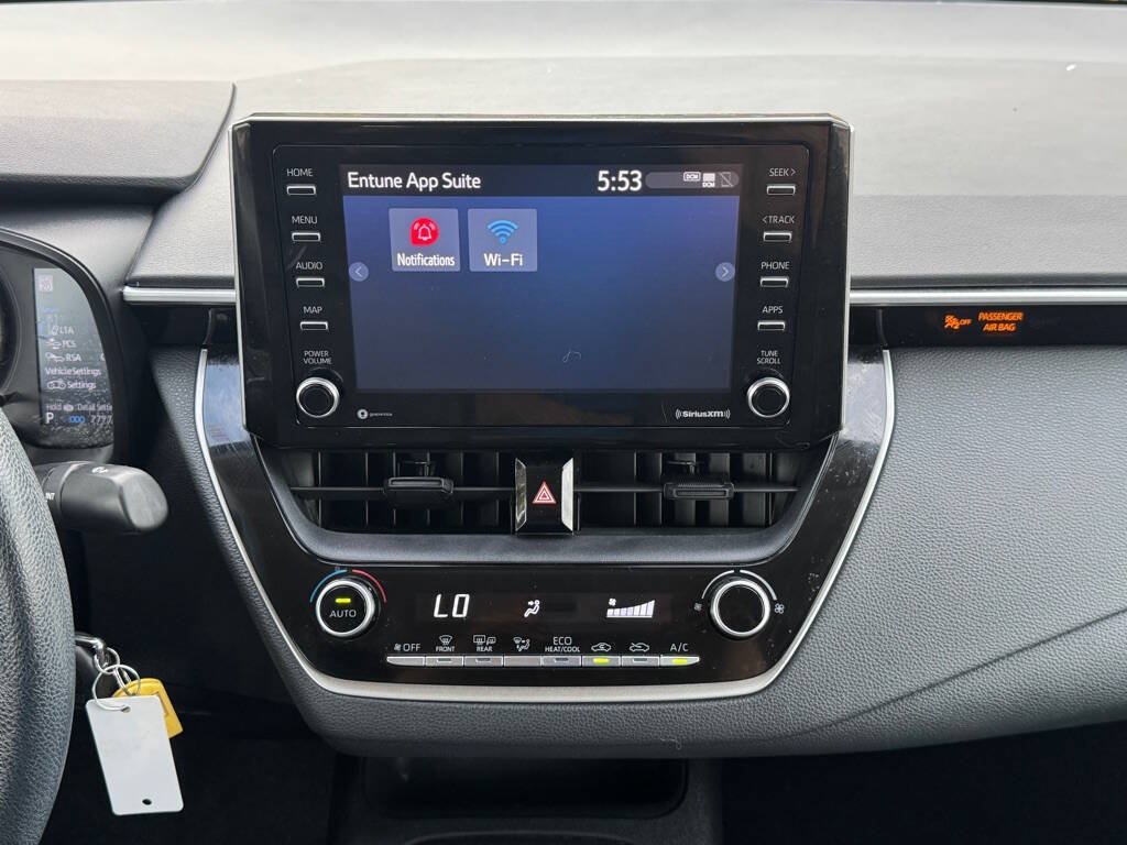 Used 2021 Toyota Corolla LE w/ Carpet Mat Package (TMS) FWD image 22