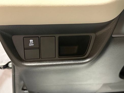 Used 2024 Honda HR-V LX image 14