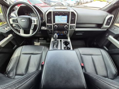 Used 2018 Ford F150 Lariat w/ Equipment Group 502A Luxury AWD/4WD image 15