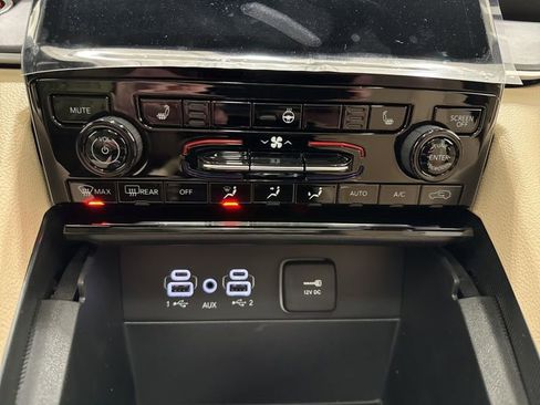 New 2025 Jeep Grand Cherokee L Limited AWD/4WD image 34