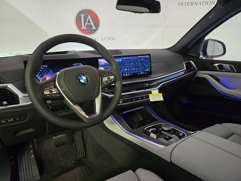 New 2026 BMW X5 xDrive50e w/ Climate Comfort Package image 14