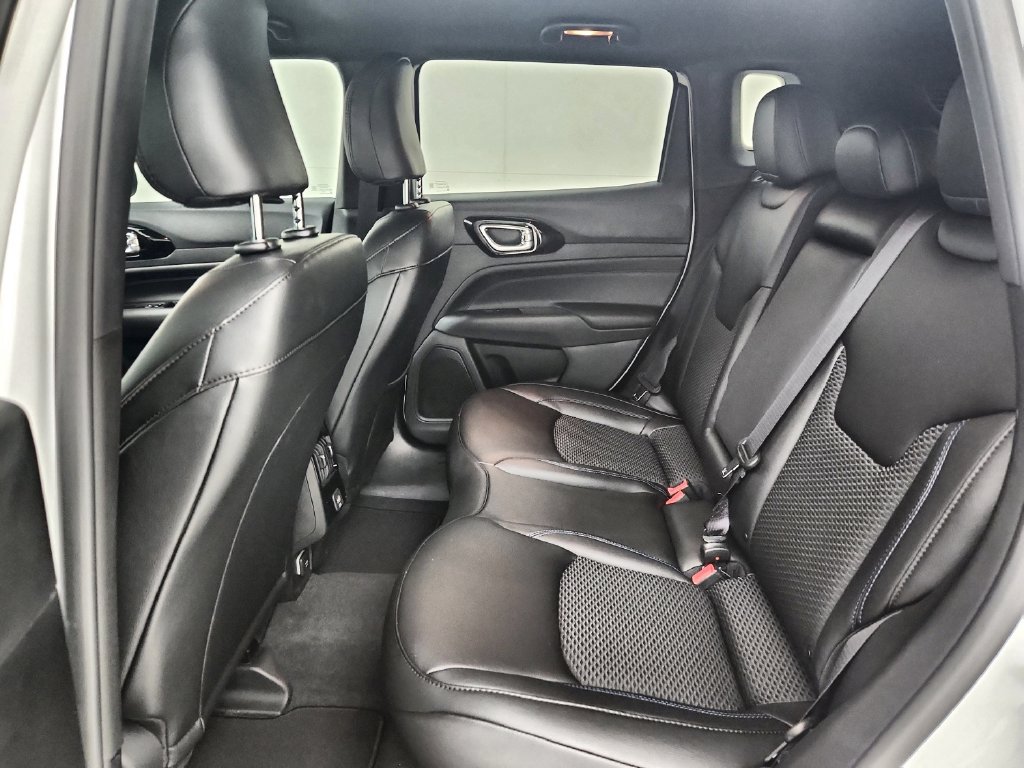 New 2026 Jeep Compass Latitude AWD/4WD image 30