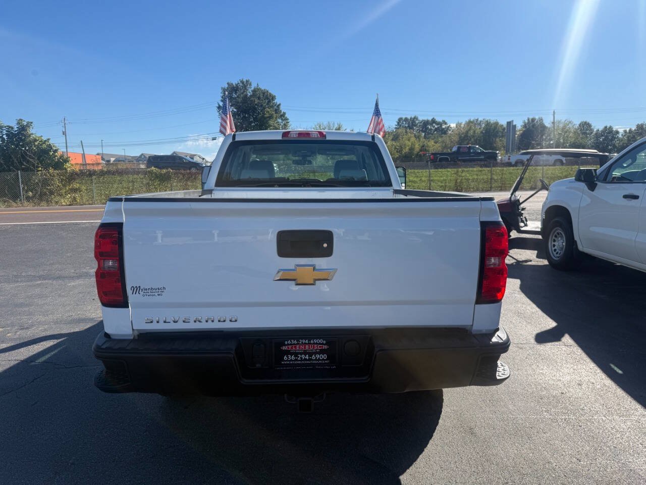 Used 2017 Chevrolet Silverado 1500 W/T w/ Trailering Package RWD image 6