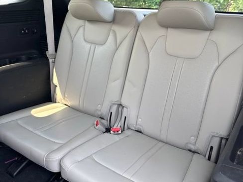 Used 2021 Kia Sorento S w/ Panoramic Sunroof Package AWD/4WD image 12