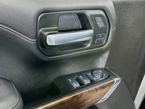 Used 2019 GMC Sierra 1500 SLT w/ SLT Premium Package AWD/4WD image 19