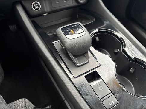 Used 2023 Nissan Rogue SV image 29