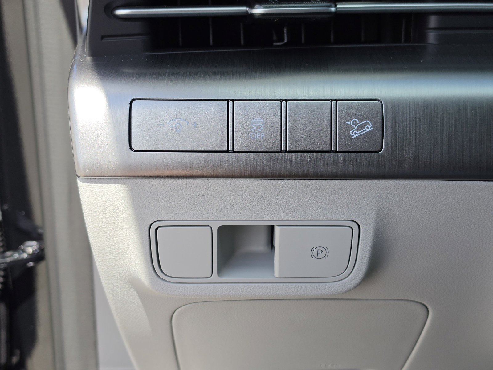 New 2027 Hyundai Kona SE FWD image 29