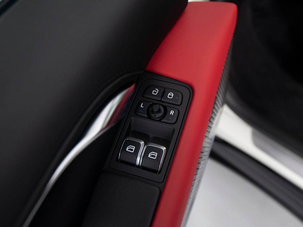 Used 2025 Lotus Emira RWD image 13