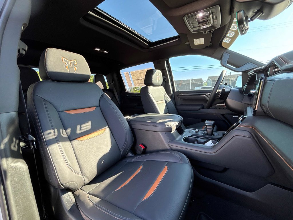 New 2026 GMC Sierra 1500 AT4 w/ AT4 Premium Package AWD/4WD image 34