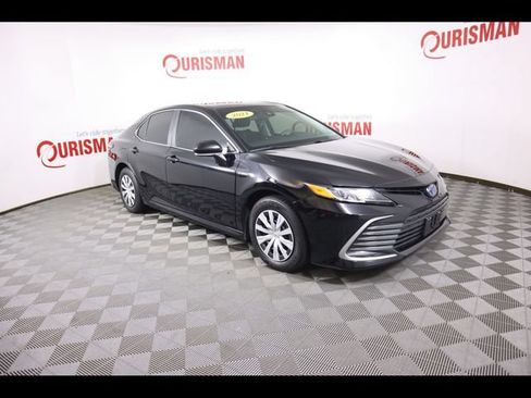 Used 2021 Toyota Camry LE FWD image 25