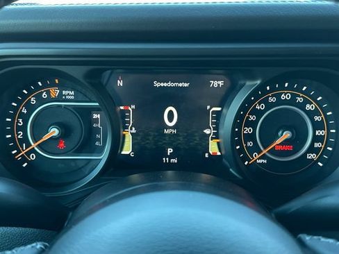 New 2026 Jeep Gladiator Rubicon w/ Steel Power Dome Hood Package AWD/4WD image 21