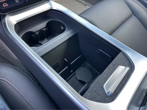 Used 2024 Lucid Air Pure RWD image 26