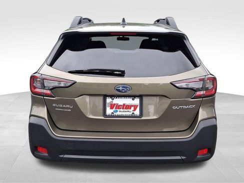 Certified 2025 Subaru Outback Premium AWD/4WD image 5