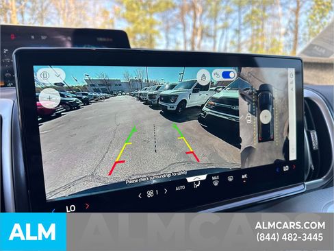 Certified 2025 Ford Expedition Active image 36