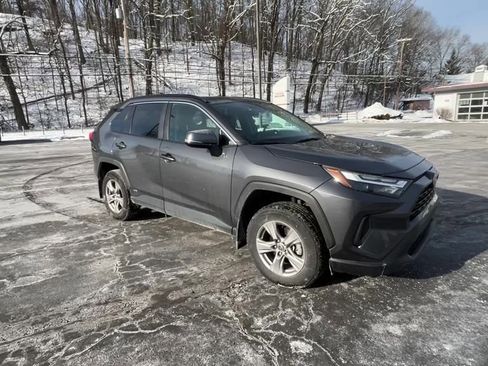 Certified 2025 Toyota RAV4 XLE image 7