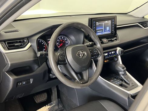 Used 2019 Toyota RAV4 LE w/ All Weather Liner Package AWD/4WD image 15