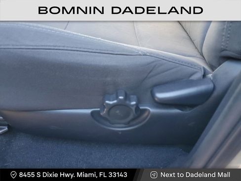 Used 2017 Toyota Tacoma SR image 13