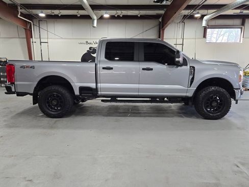 Used 2024 Ford F250 XL w/ XL Off-Road Package image 5