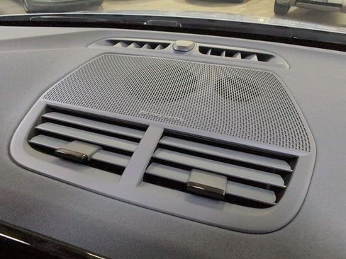 Certified 2021 Polestar Polestar 2 Long range Dual motor - AWD w/ Performance Package image 22