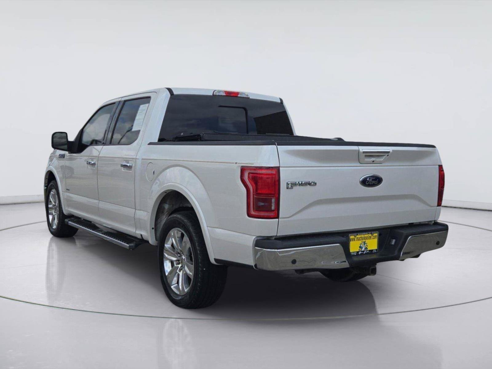 Used 2017 Ford F150 Lariat RWD image 3