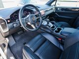 Certified 2022 Porsche Cayenne image 4