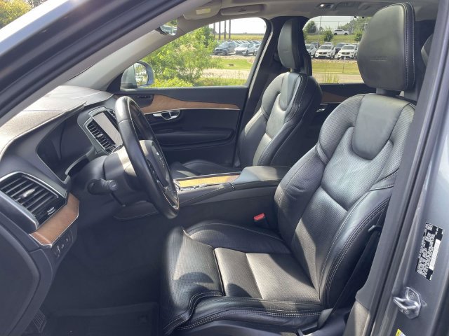 Used 2020 Volvo XC90 T8 Inscription w/ Protection Package Premier AWD/4WD image 17