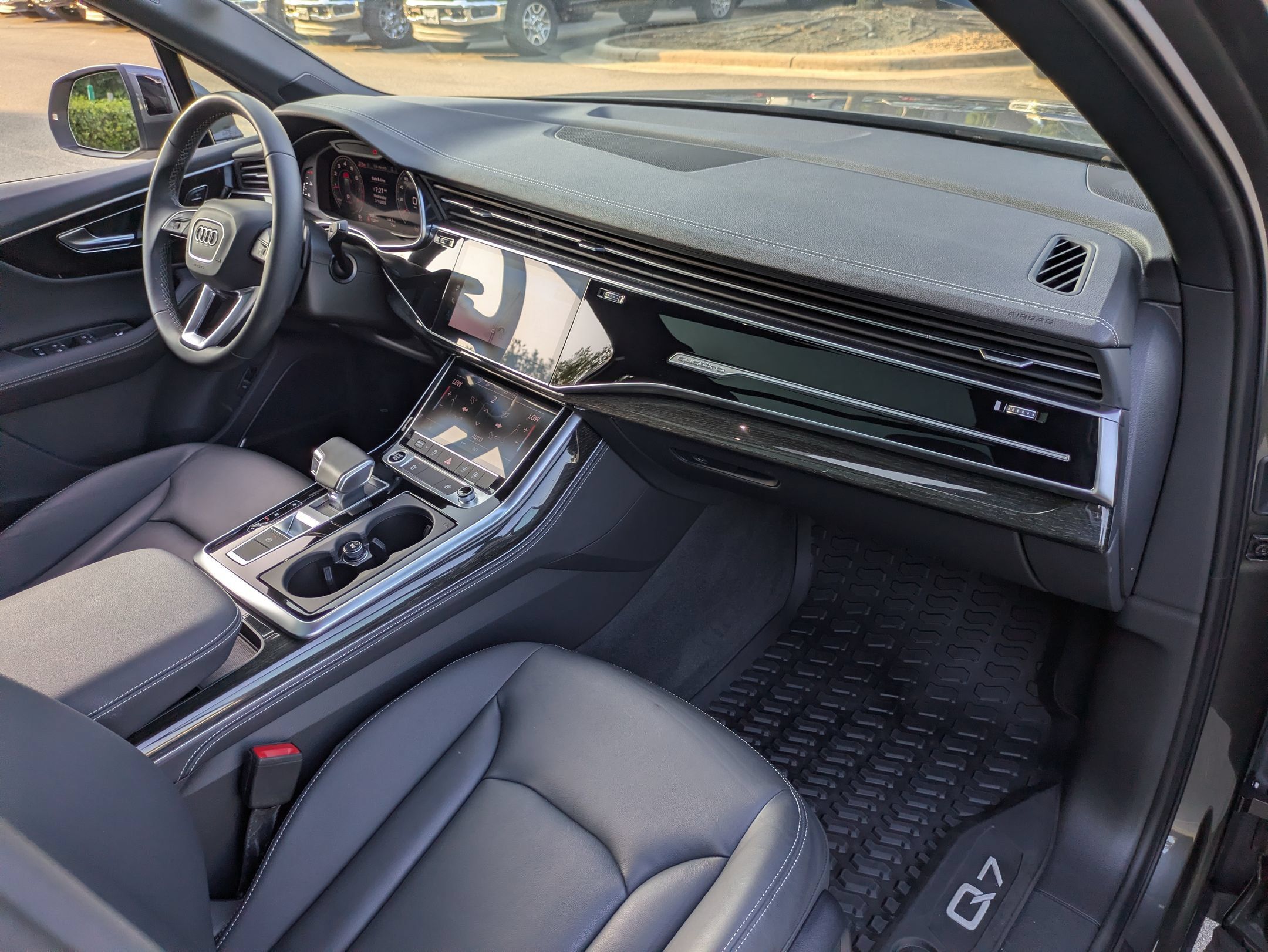 Used 2025 Audi Q7 2.0T Premium Plus AWD/4WD image 40