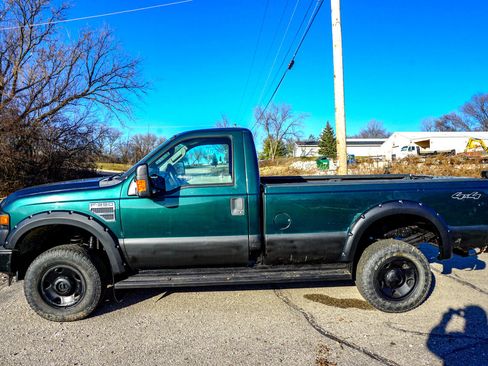 Used 2008 Ford F350 XLT image 3