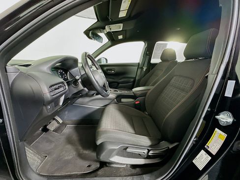 Used 2025 Honda HR-V Sport image 13
