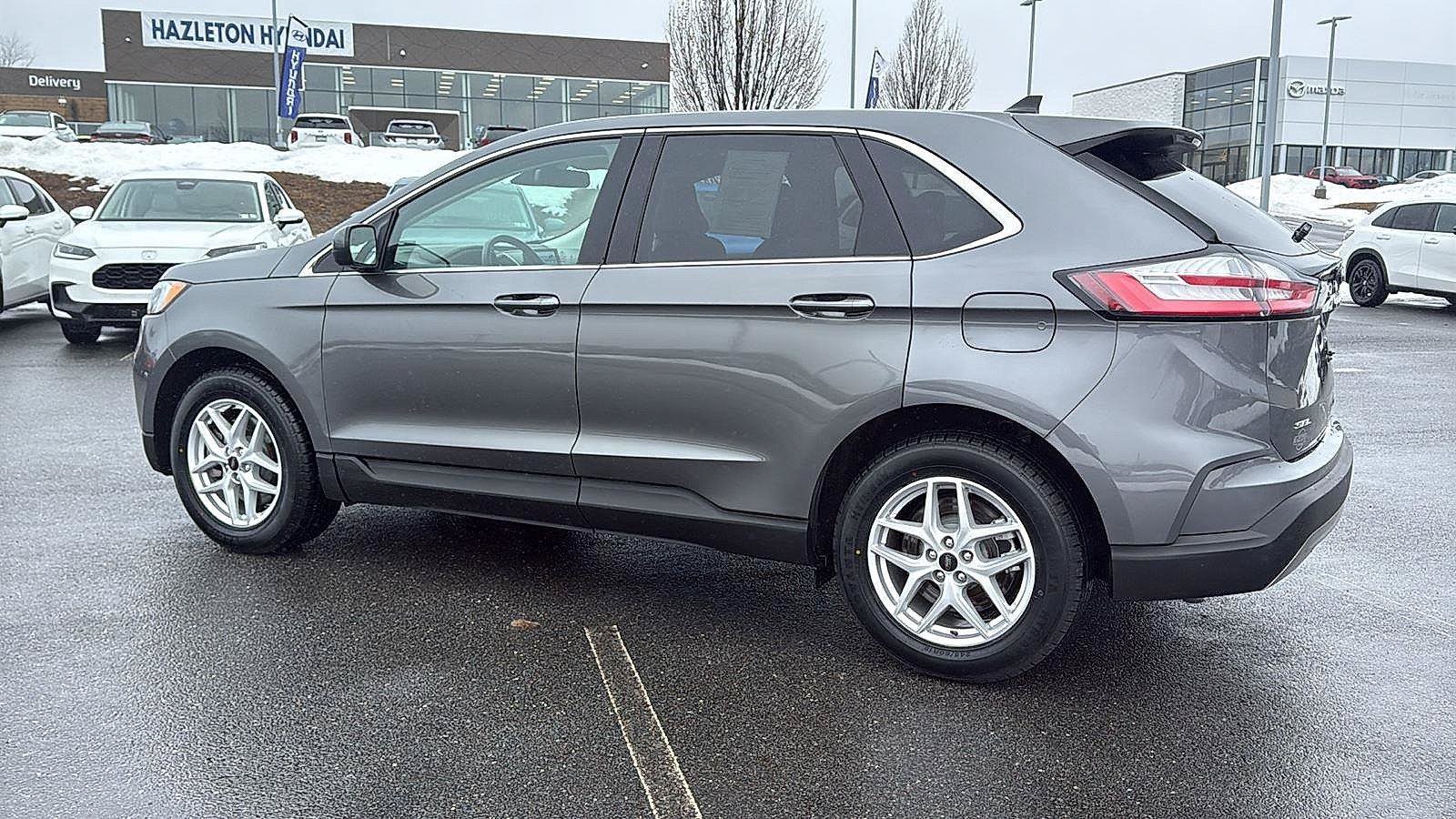 Used 2024 Ford Edge SEL AWD/4WD image 11