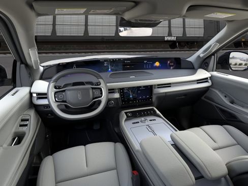 New 2026 Lincoln Navigator Reserve AWD/4WD image 9