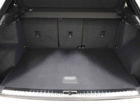 Certified 2025 Audi Q3 2.0T Premium w/ Convenience Package image 37