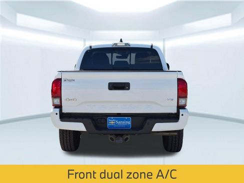 Used 2023 Toyota Tacoma SR5 AWD/4WD image 5
