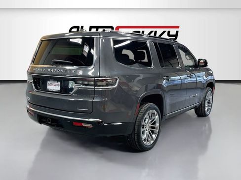 Used 2022 Jeep Grand Wagoneer Series II w/ Flexible Seating Group AWD/4WD image 7