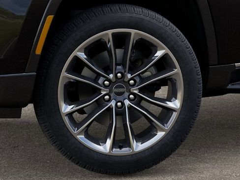 New 2025 Jeep Wagoneer L Series II w/ Premium Group I AWD/4WD image 8